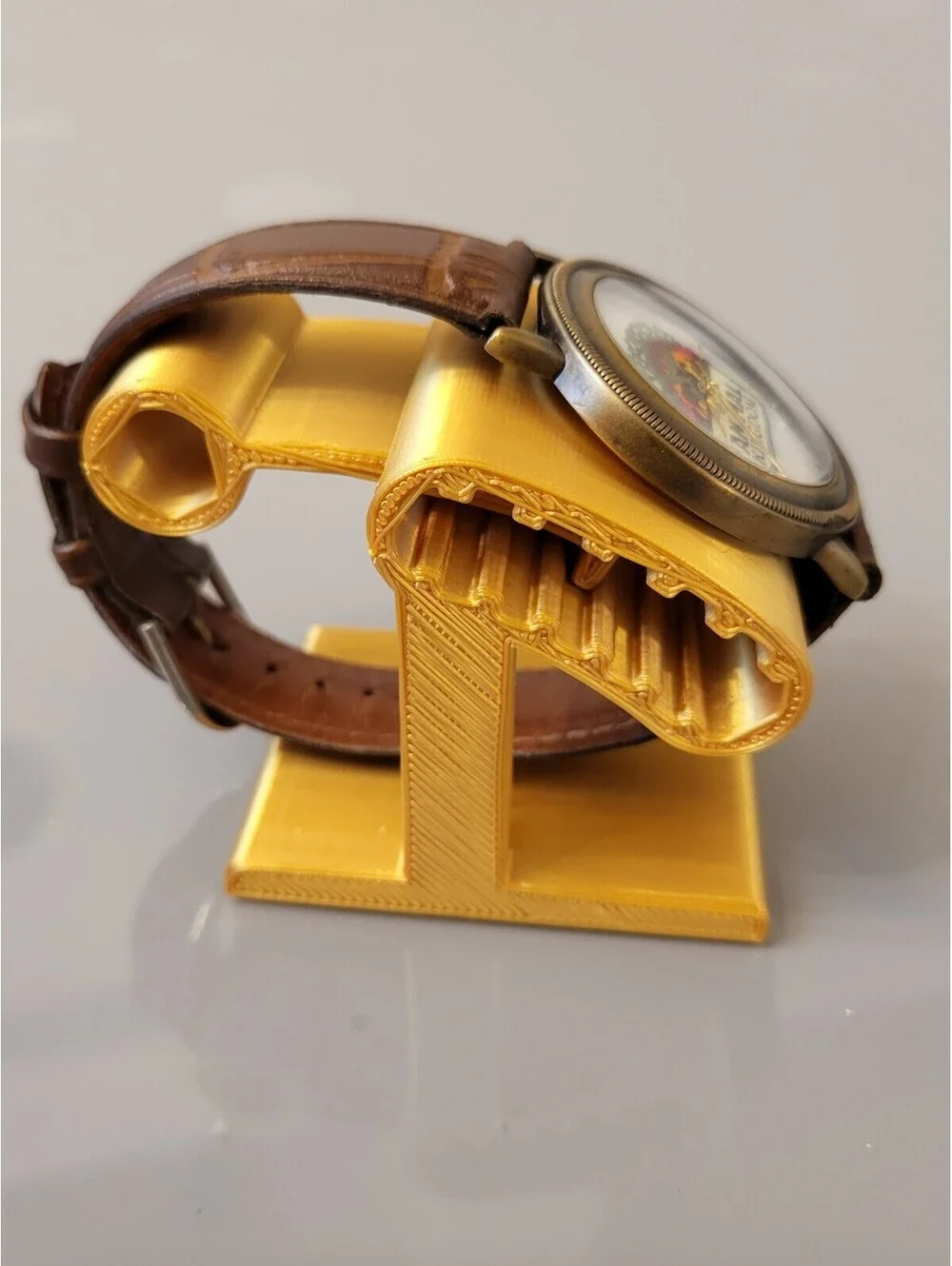 Walt Disney World Animal Kingdom Watch Works Great EUC LNWOT 38mm Ready To Wear